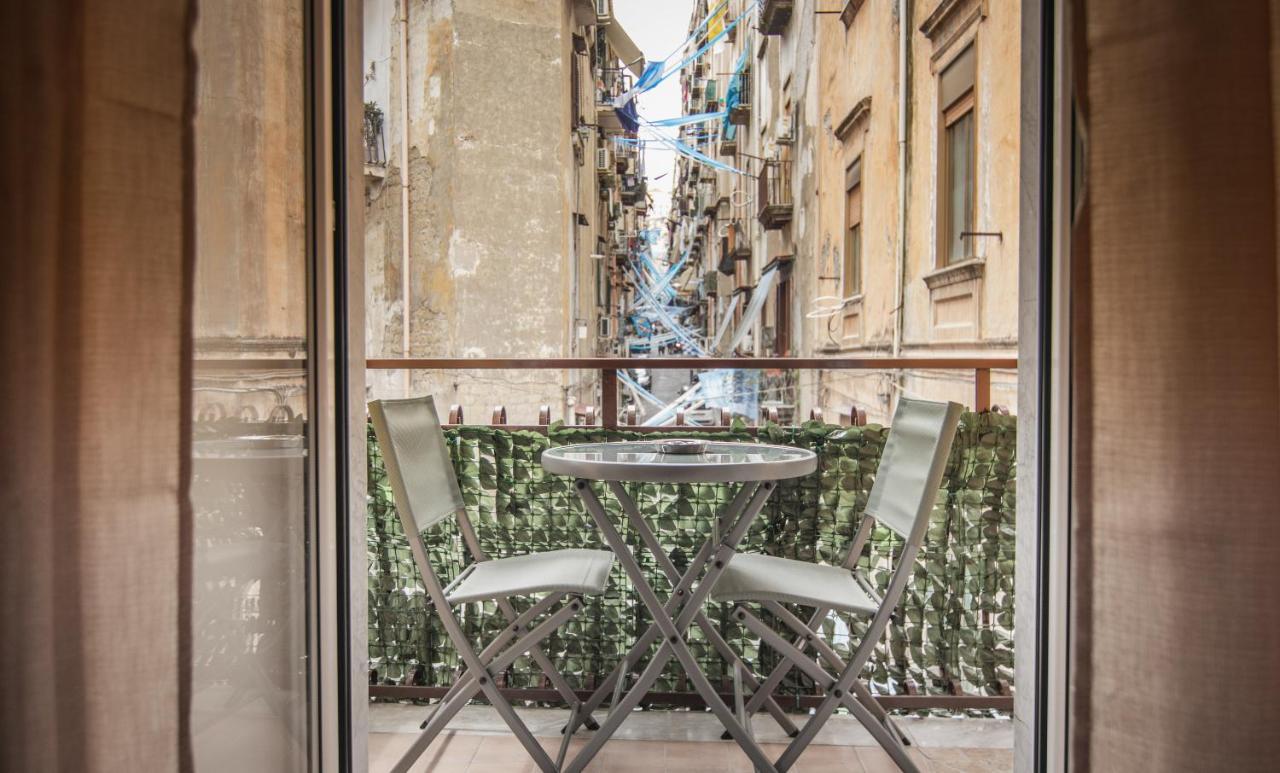 Casa Masaniello - Affittacamere Guesthouse In Historical Center Toledo Station Наполи Екстериор снимка