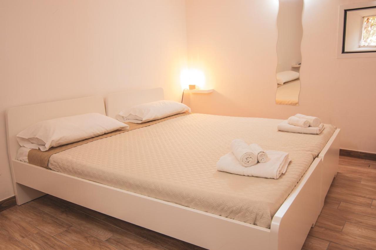 Casa Masaniello - Affittacamere Guesthouse In Historical Center Toledo Station Наполи Екстериор снимка